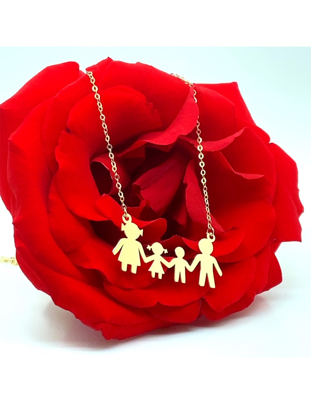 Lantisor cu familie cu 4 membri din aur galben de 14k