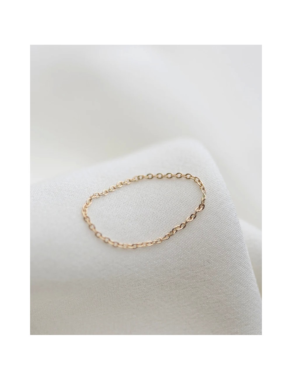 Inel minimalist din aur galben de 14k Dora