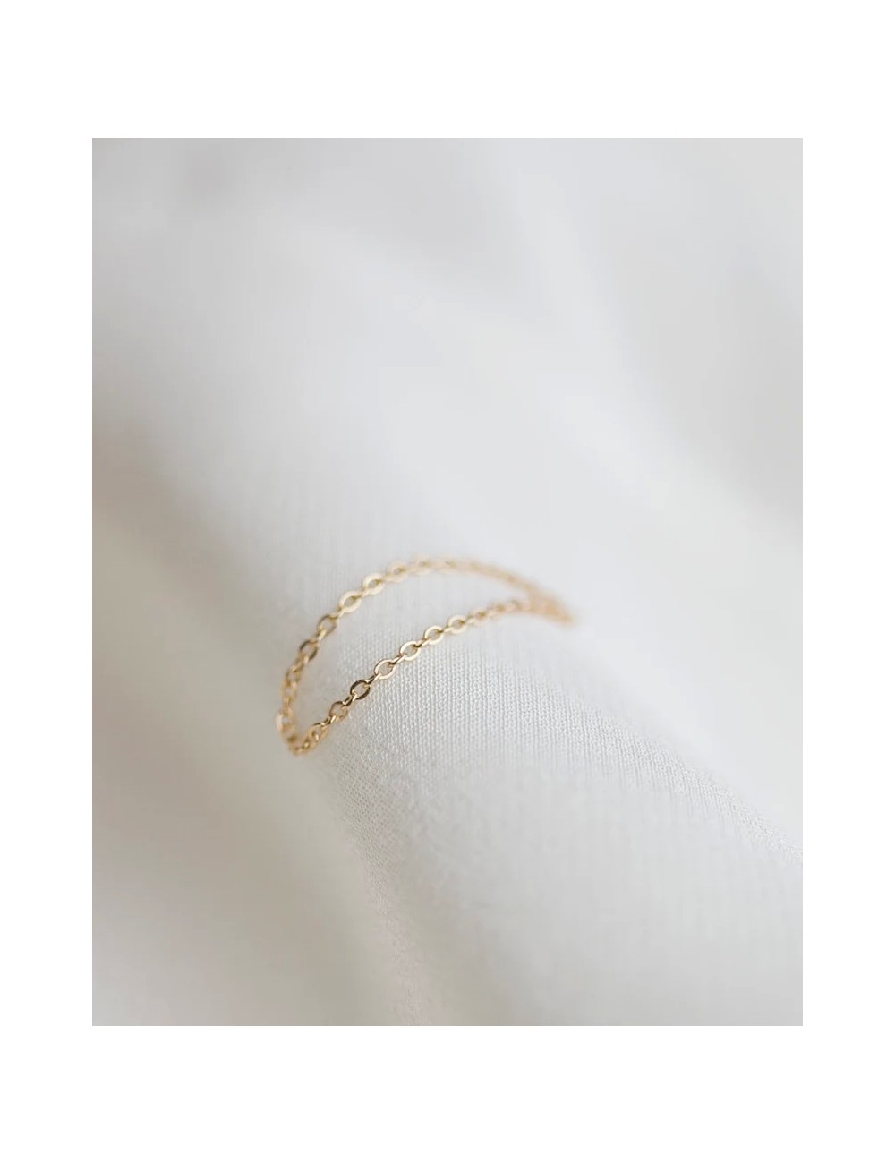 Inel minimalist din aur galben de 14k Dora